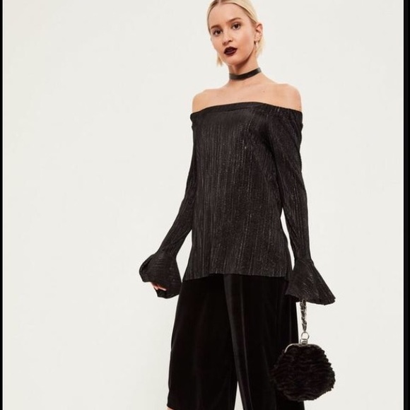 MISSGUIDED BELL SLEEVE TOP - Picture 2 of 6